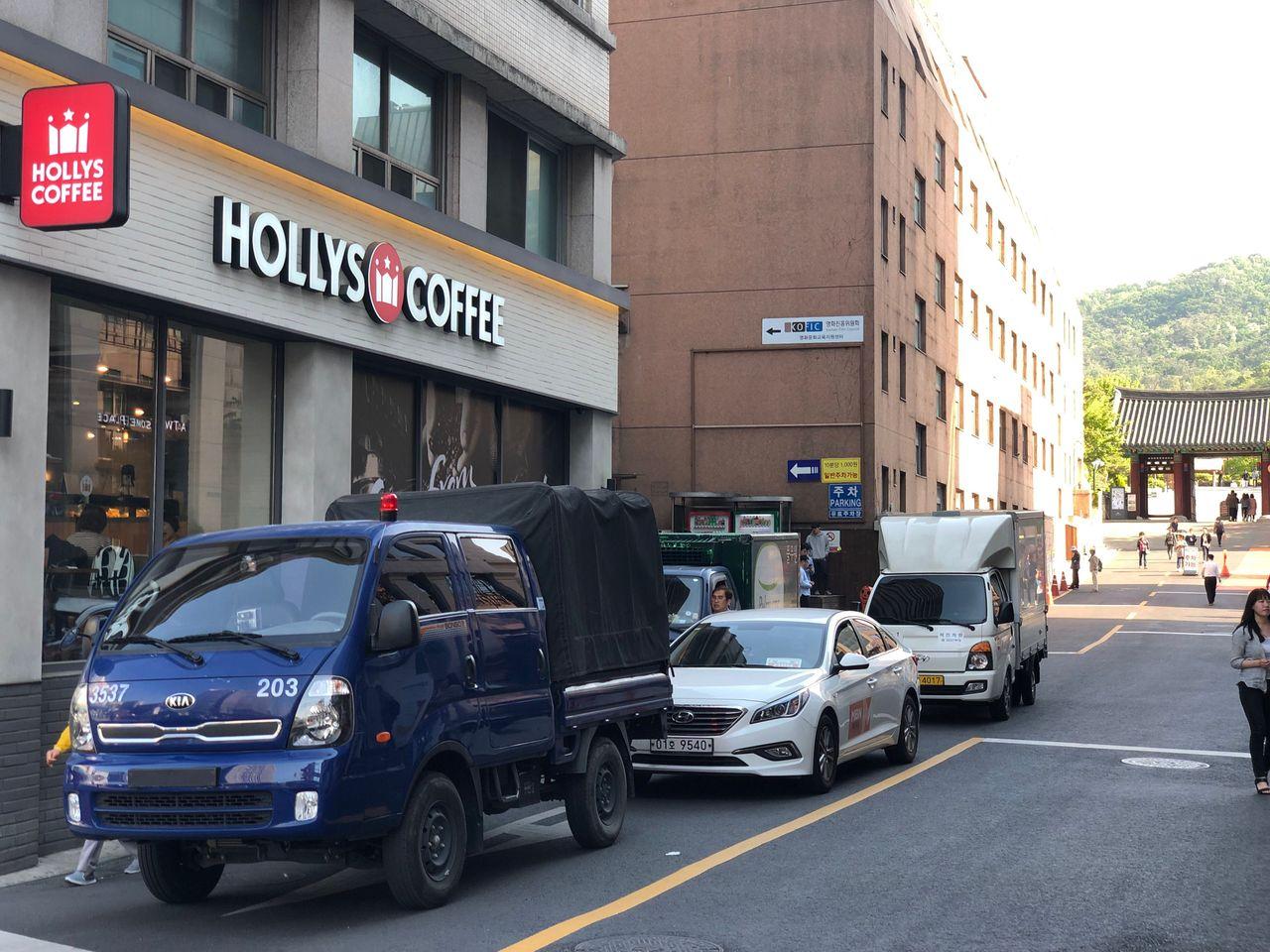 Place where time has frozen; Namsangol Hanok Village, the most beautiful site in Seoul